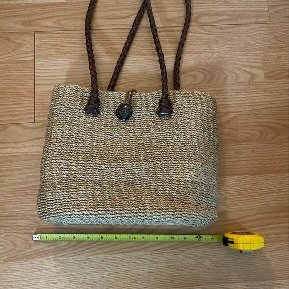 Vintage Woven Straw Tote - Picture 2 of 2